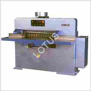 High Speed Semi Automatic Paper Cutting Machine With EMC