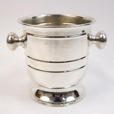 Silver-Plated Wine Cooler size: 7" H x 9" W