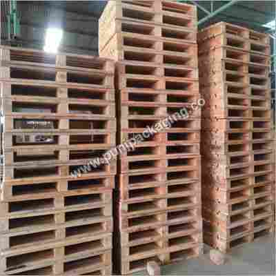 Four Way Wooden Pallets