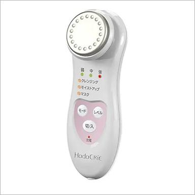 Beauty Products Hada Crie "Cm-N820" From Hitachi