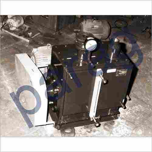 Oil seal vacuum pump