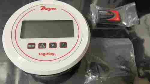 Series DM-1000 DigiMag Digital Differential Pressure and Flow Gages