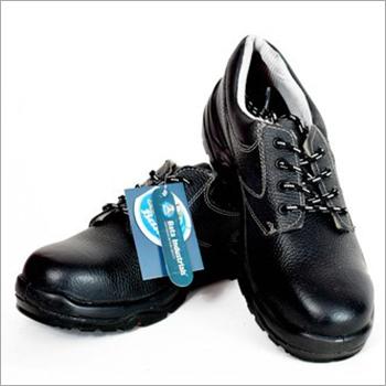Black Bata Bora Derby Pu Sole Safety Shoes