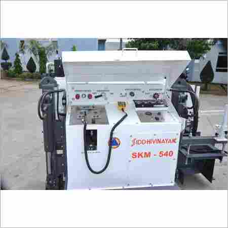 Concrete Kerbing Machine