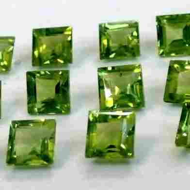 5mm Peridot Faceted Square Loose Gemstones