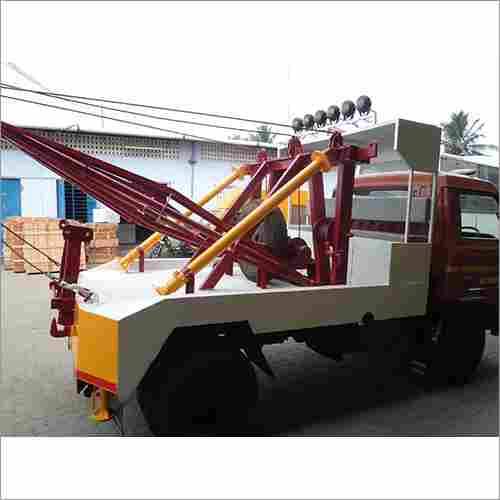 Mechanical Towing Crane For Recovery Truck manufacturers in kirshnagiri