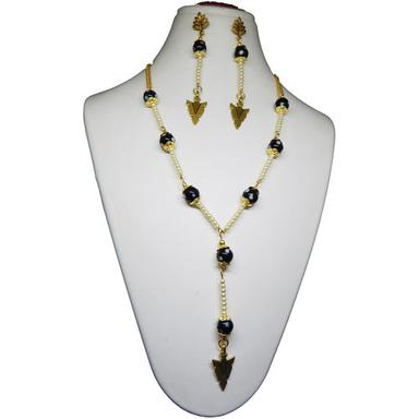 Synthetic Seed Pearl Necklace Gender: Women