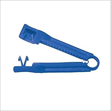 Umbilical Cord Clamp Application: Hospital