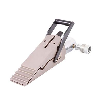 Avh-10H Hydraulic Vertical Lifting Wedge Height: Max Height - 50 Mm On 4Th Move Millimeter (Mm)