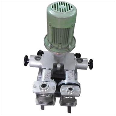 Multi Head Plunger Type Metering Pump Flow Rate: 100 - 10000 Lph