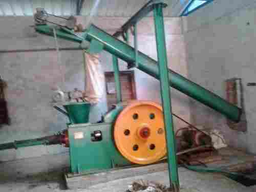 Briquette machine