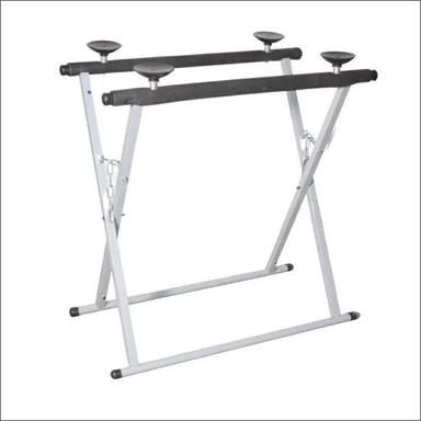 Car Windshield Support Stand Use: Workshop