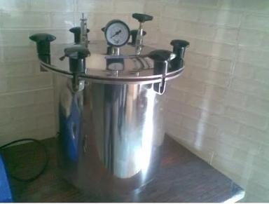 Portable Type Autoclave Height: 12X12 Inch (In)