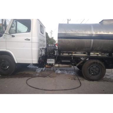 Silver Water Sprinkler Chassis Truck