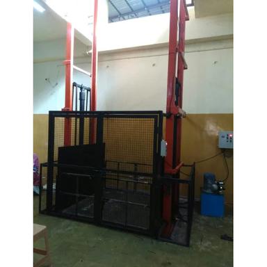 Double Mast Hydraulic Good Lift Capacity(Load): 3-4 Tonne