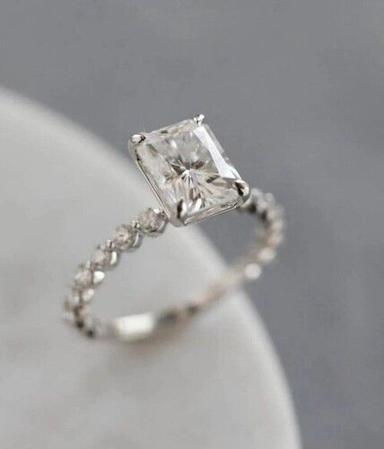 Diamond Solitaire Engagement Ring Radiant Cut