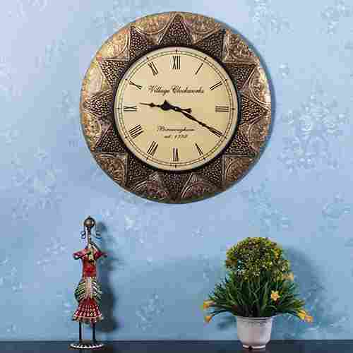 Antique Wall Clock With Artistic Engravings For Home Decor