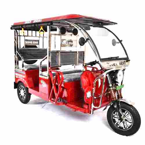 900 Watt Vande Bharat Battery Operated E Rickshaw