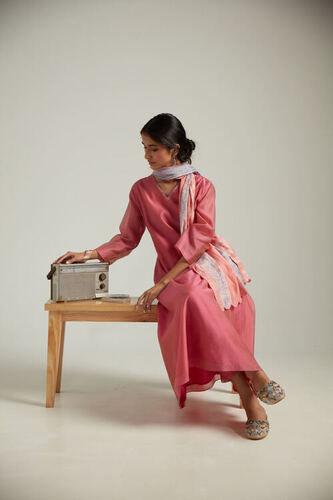 Indian Taffy Pink Glass Chanderi Embroidered Straight Kurta Pant Set With Tie And Dye Dupatta