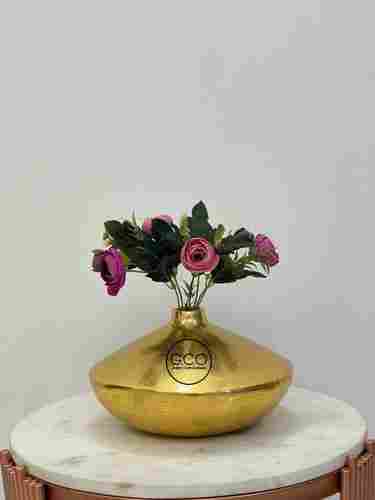Gold plated Flower Vase in aluminium highd end finish for interior decorations