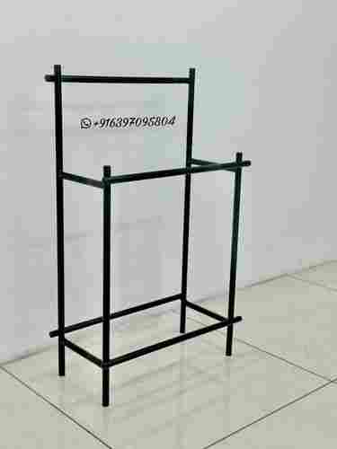 Black Towel Stand in iron with powder coated finish