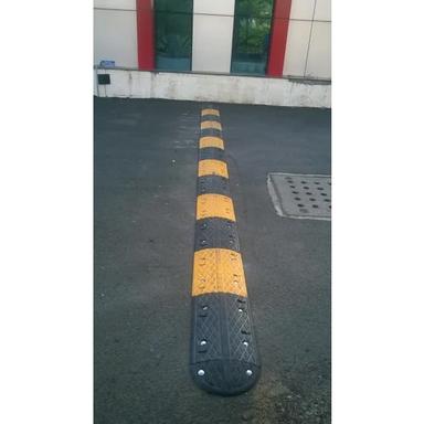 Black & Yellow Rubber Speed Bumps