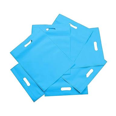 D Cut Non Woven Carry Bag Bag Size: Different Available