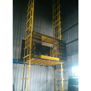 Double Mast Goods Lift Load Capacity: 2-3 Ton Tonne