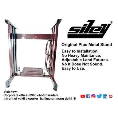 Black/Red Siley Orignal Pipe Metal Stand
