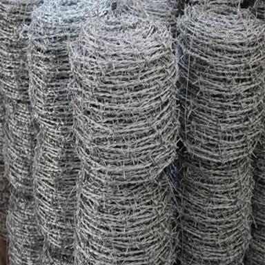 Galvanised Iron Barbed Wire Fencing