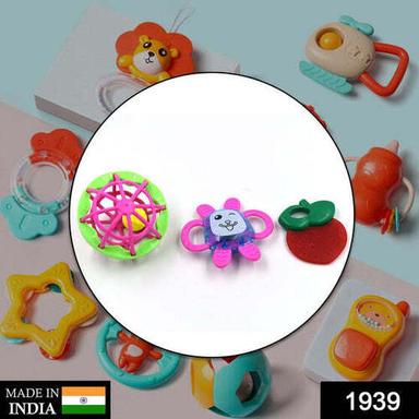AT39 3PC RATTLES BABY TOY AND GAME FOR KIDS