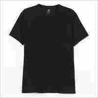 पुरुषों के लिए काली गोल गले वाली टी-शर्ट