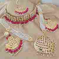 Ladies Fancy Jewellery Set