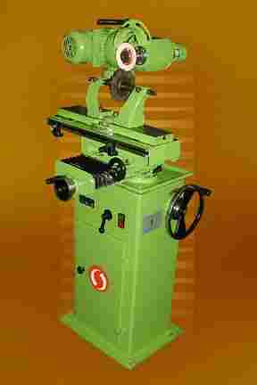 Tool and grinding machine
