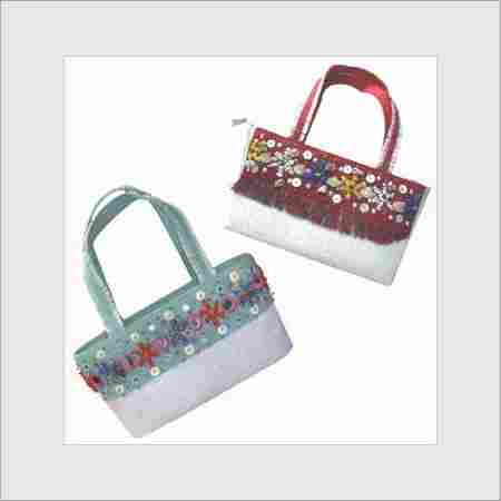 Alluring Design Embroidery Hand Bags