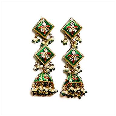 Classy Designs Studded Lac Earrings