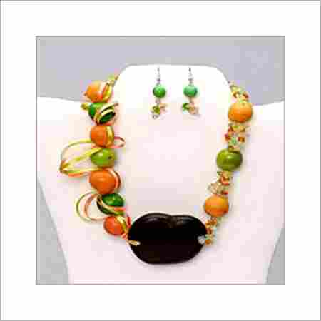 Trendy Design Artificial Necklace Set