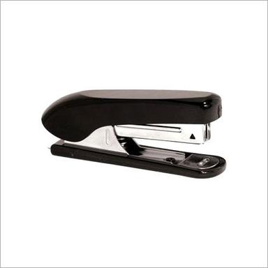 Black And White Stapler Size: Various Sizds Are Available