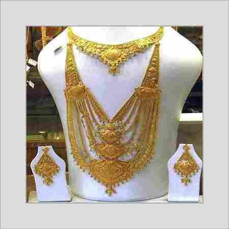 Womens Designer Gold Necklaces