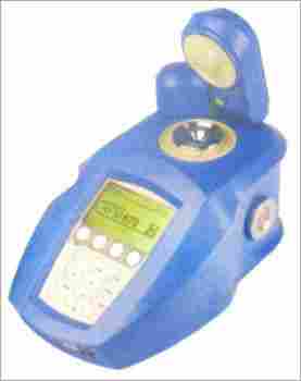 AUTOMATIC REFRACTOMETER