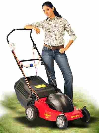 LAWN MOVER