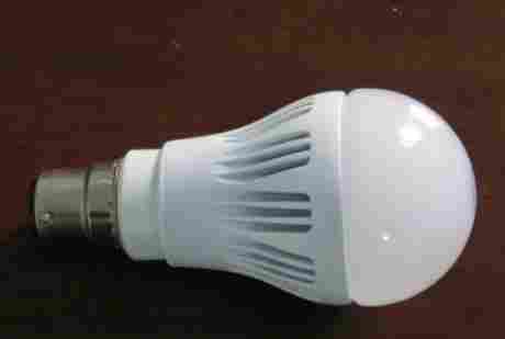 LED Bulb 7.5 Watt