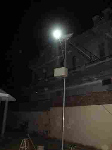Solar CFL Street Lights