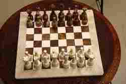 Maa Hay Noor Chess Board