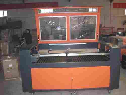 SF1610 Laser Engraving And Cutting Machine