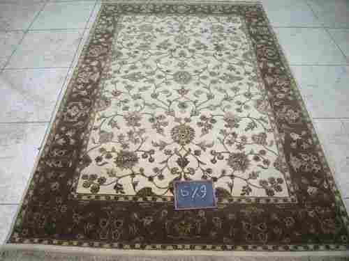 Handknotted Woolen Rugs