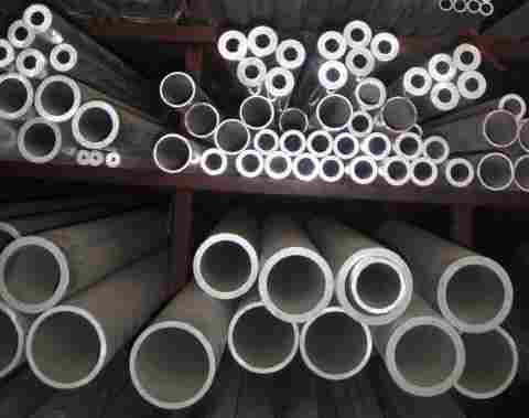 Thick-Wall Aluminum Pipes