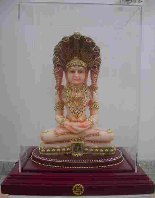 Parshwanath Ji Statue with Jewellery