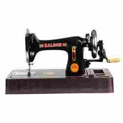 Sewing Machine (R-106)