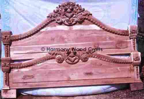 Carved Fashionable Wooden Bed